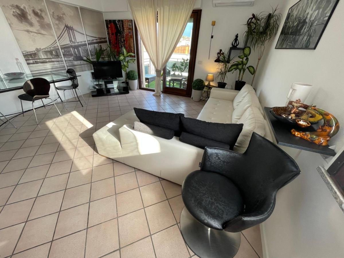 4Luciroom Olbia Exteriér fotografie